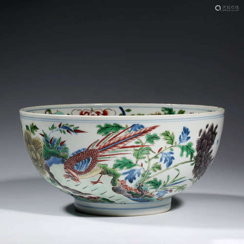 A CHINESE PORCELAIN FAMILLE ROSE BIRD AND FLOWER BOWL