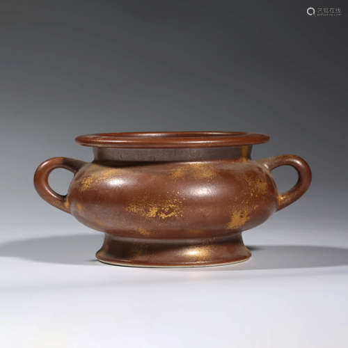 A CHINESE PORCELAIN BROWN-GLAZED GOLD SLASHED CENSER