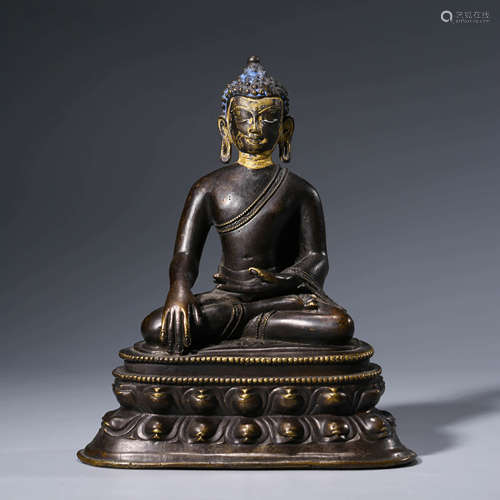 A CHINESE BRONZE  SAKYAMUNI STAUTE