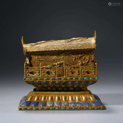 A CHINESE SILVER GILDING GEM-EMBELLISHED BOX AND COVER