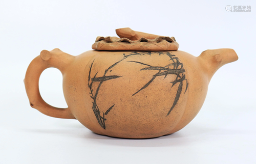 Wu Yung Gen; Chinese Light Yixing Melon Teapot