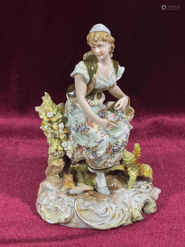 Fine Detailed German Porcelain Figurine