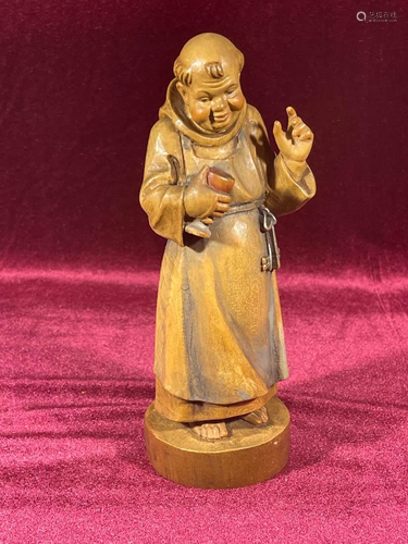 Gold Scheider Wood Carving - Man with Wine Glass