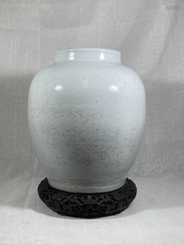 Chinese White Porcelain Jar with Incised Lotus DÃ©cor