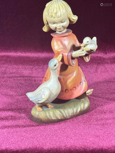 Anri Wood Carving - Jerrandiz Girl with Duck