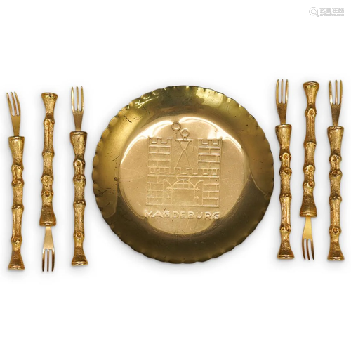 (7 Pc) Cocktail Forks & Plate