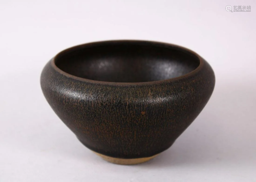 A CHINESE JIN WARE PORCELAIN BOWL, 7cm high X 12cm