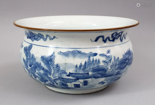 A LARGE CHINESE BLUE & WHITE PORCELAIN BOWL, decorated