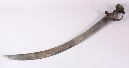 A 18TH CENTURY INDIAN TULWAR SWORD, with silver inlaid
