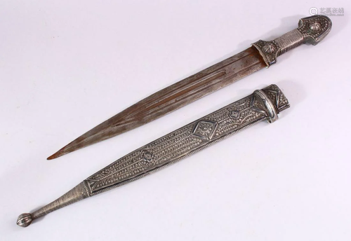 A 19TH CENTURY RUSSIAN KINJAL DAGGER with niello