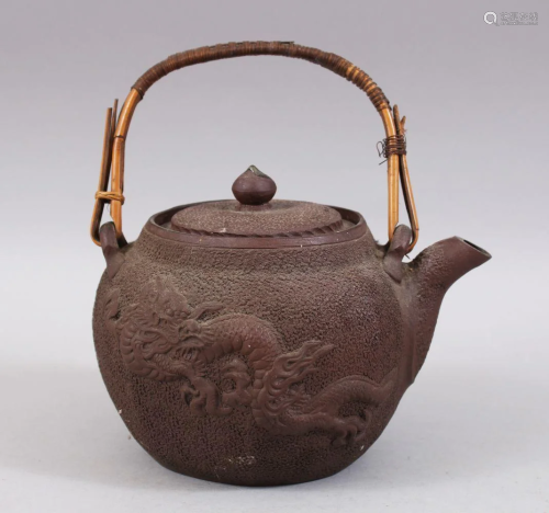 A JAPANESE MEIJI PERIOD MOULDED CLAY / YIXING STYLE