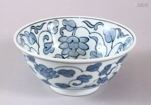 A 20TH CENTURY JAPANESE BLUE AND WHITE BOWL, with