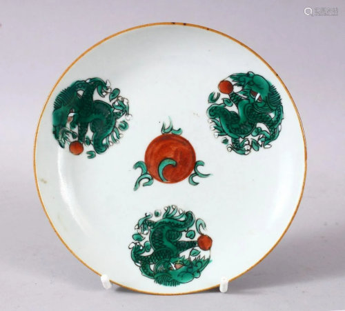 AN 18TH / 19TH CENTURY CHINESE FAMILLE VERTE PORCELAIN