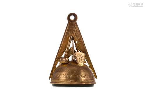 NINE CARAT GOLD BLOODSTONE AGATE MASONIC FOB