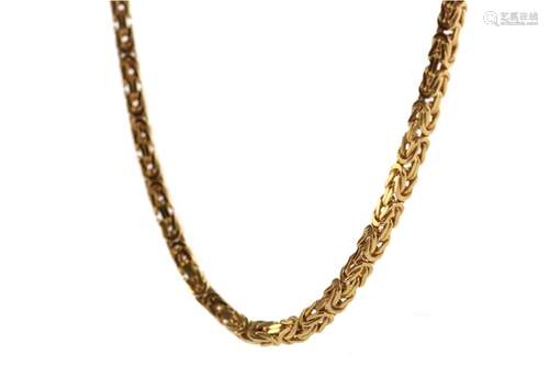 A NINE CARAT GOLD FANCY LINK CHAIN