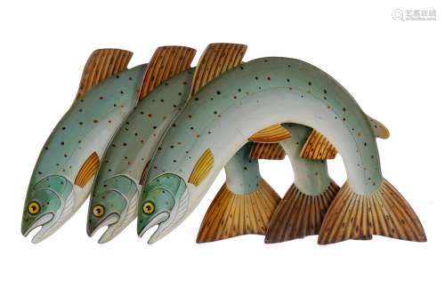 FOLK ART - A SET OF THREE CARVED AND PAINTED LEAPING SALMON