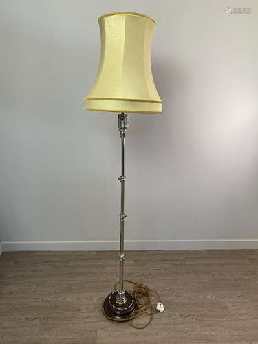 AN EARLY 20TH CENTURY CHROME TELESCOPIC FLOOR STANDING LAMP