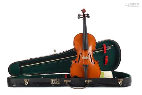 A LATE 19TH CENTURY VIOLIN