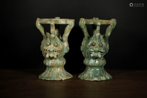 A PAIR OF SHIWANYAO OIL LAMPS