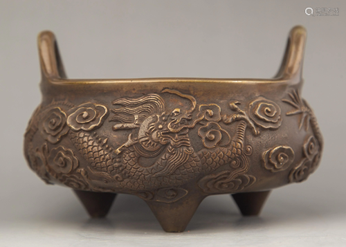 A BRONZE 'DRAGON' CENSER.MARK OF XUANDE