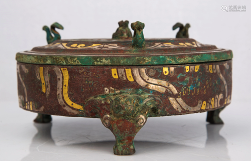 A GOLD AND SILVER INLAID BRONZE FOOD VESSEL AND COVER