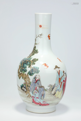 A FAMILLE-ROSE VASE.MARK OF YONGZHENG