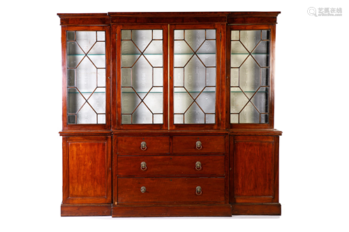 GEORGIAN MAHOGANY BREAKFRONT