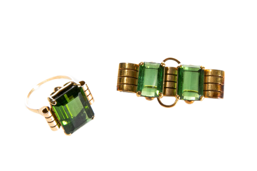 VINTAGE GOLD AND TOURMALINE RING & BROOCH, 15g