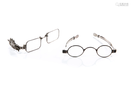 ANTIQUE LORGNETTE AND SPECTACLES