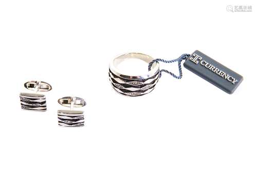 MEN'S SILVER AND DIAMOND RING & MATCHING CUFFLINKS