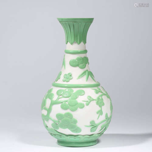 A Green-colored Glassware Plum Blossom Vase