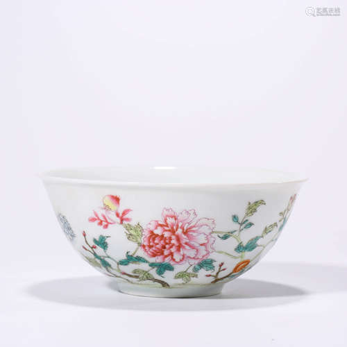 A Famille-rose Peony Porcelain Bowl