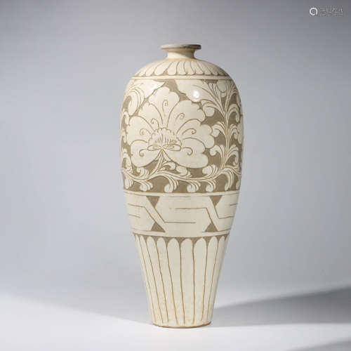 A Cizhou Kiln Carved Porcelain Meiping