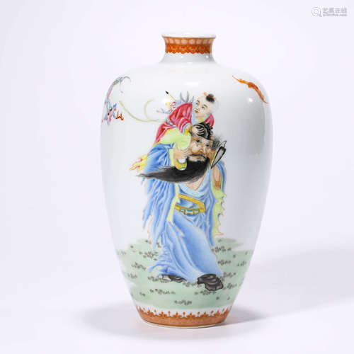 A Famille-rose Figure Porcelain Vase