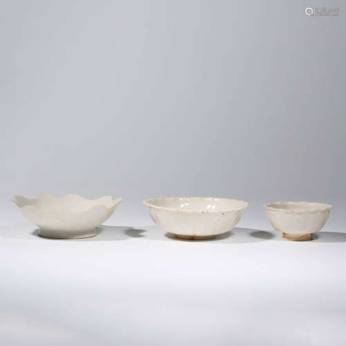 A Set of Three Ding Kiln Porcelain Dishes