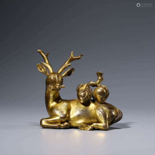 A Gilt-bronze Carved Fu&shou Deer