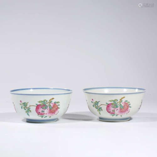 A Pair of Famille Rose Sanduo Bowls