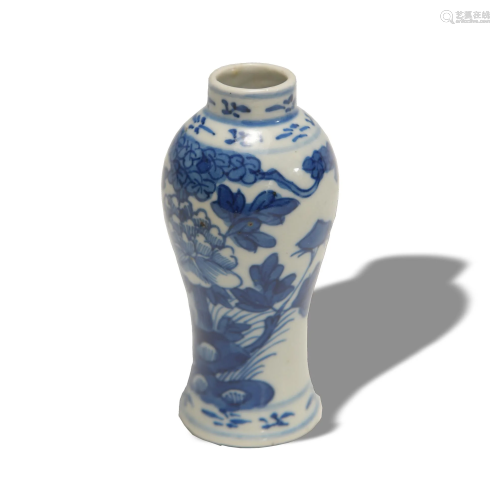 Chinese Blue and White Flower Vase, 19th Century
