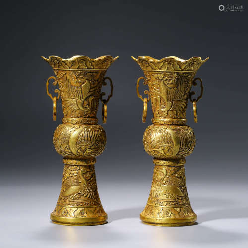 A Pair of Gild-bronze Carved Beaker Vase, Gu