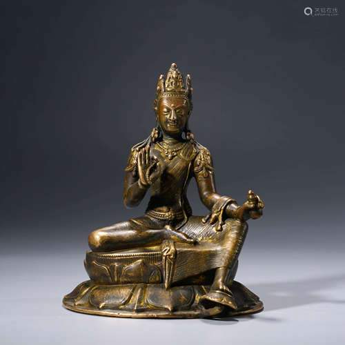 A Gilt-bronze Statue of Guanyin