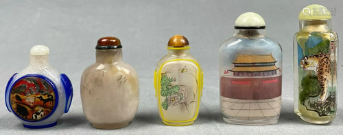 5 snuff bottles. Also glass with painting. Probably