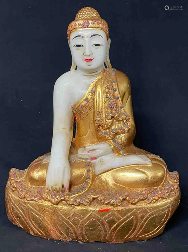 Buddha Burma Mandeleh. Marble set with rubies,