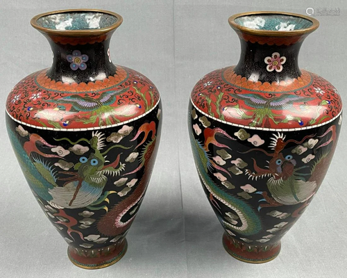 2 vases. A pair. Cloisonne. Dragon with 3 claws and