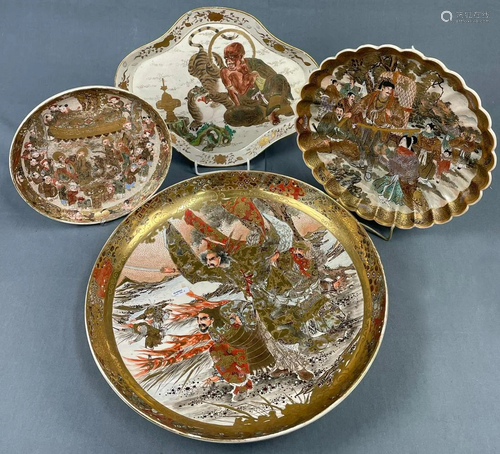 4 plates of Satsuma porcelain. Probably Japan old,