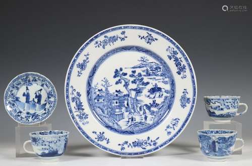 China, een collectie blauw-wit porselein, Kangxi,