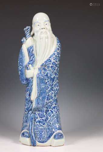 China, een blauw-wit porseleinen figuur van Shoulao, ca. 190...