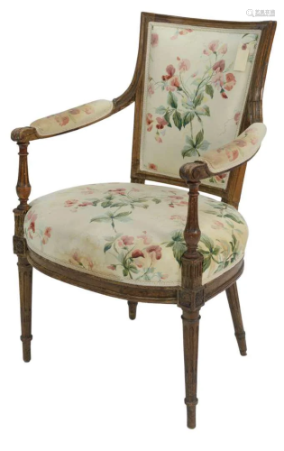 Louis XVI Fauteuil with molded rectangle back and