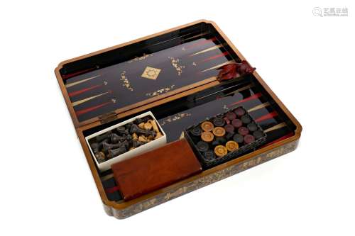 AN EARLY 20TH CENTURY JAPANNED GAMES BOARD