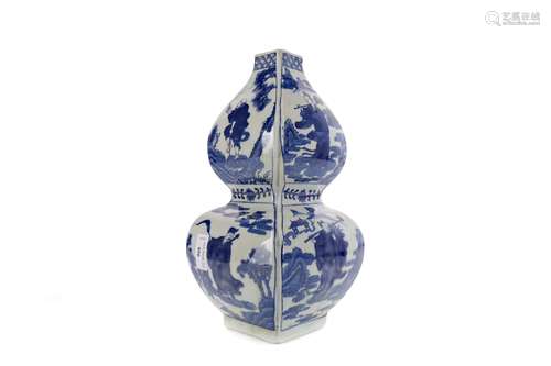 A CHINESE BLUE AND WHITE VASE