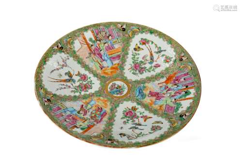 A LATE 19TH CENTURY CHINESE CANTON FAMILLE ROSE CIRCULAR PLA...